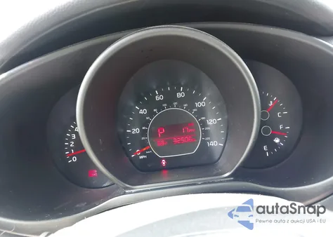 2016 Kia Soul z USA, uszkodzony, nr VIN KNDJN2A26G7868913